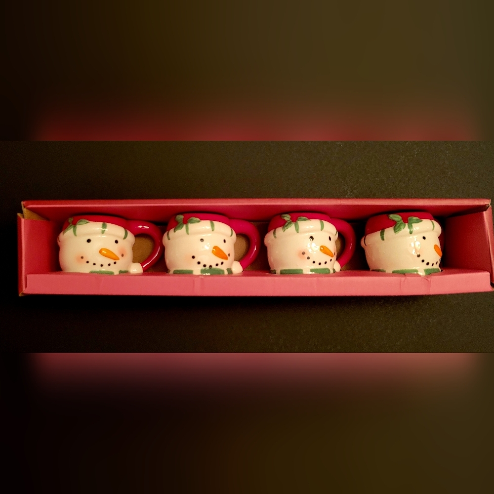 Seasonal Wonder Land Snowman Expresso Set